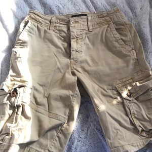 Tan American Eagle men’s cargo shorts